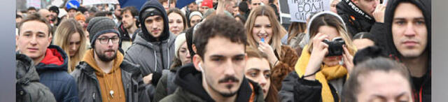 Студенти протестују због организовања наставе у Новом Саду и Крагујевцу