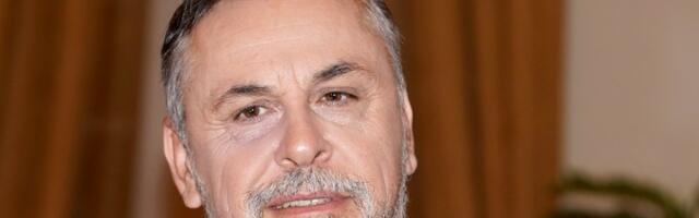 Branimir Popović je bio profesor kada je oženio prelepu 21 godinu mlađu studentkinju: U braku su 12 godina i imaju i ćerku (FOTO)