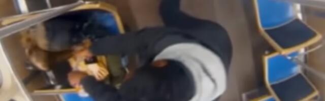 (UZNEMIRUJUĆE) DEVOJKA (26) NAPADNUTA I ZAPALJENA TOKOM VOŽNJE VOZOM Napadač nakon brutalnog napada uzvikivao OVO