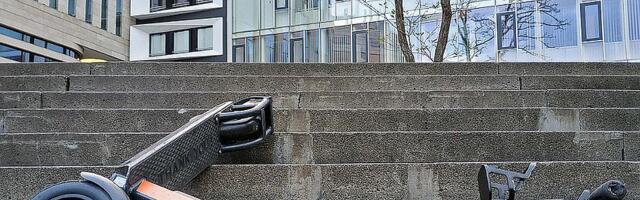 Vozač trotineta teško povređen na Futoškom putu