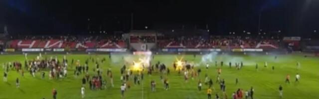 Kragujevačka sramota: Radnički izborio opstanak, igrači plakali u svlačionici, ali zbog batina od navijača (VIDEO)