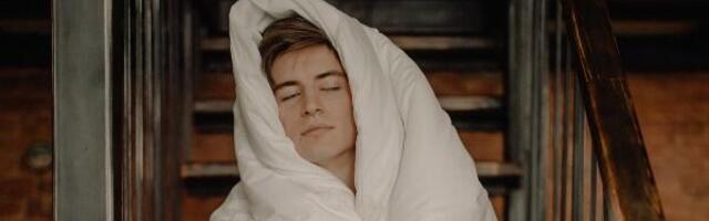 Jutarnje vežbe istezanja koje možete raditi u krevetu