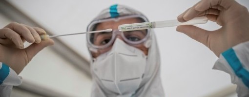 Ministar zdravlja zahteva da se hitno prekine organizovanje događaja sa mnogo prisutnih osoba