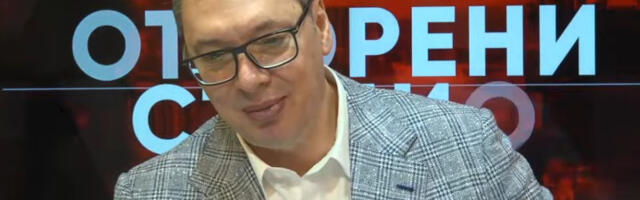 Vučić se obraća iz Kule: Najvažnija za Kulu je brza saobraćajnica “Smajli”