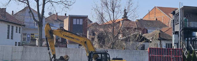 Policija u Vlasotincu protiv studenata i građana(FOTO+VIDEO)