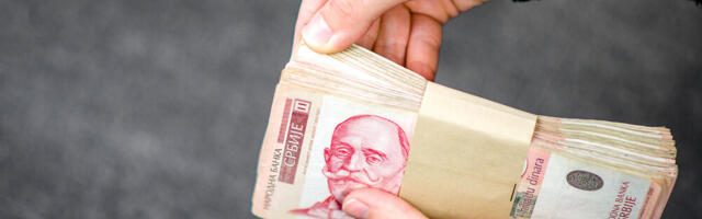 Ko u Srbiji zarađuje skoro 300.000 dinara, a ko jedva 70.000?