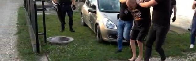 Ovo je nož kojim je Stevanović pretio Vučiću:  Njime je pokazivao kako će predsedniku seći glavu (FOTO)