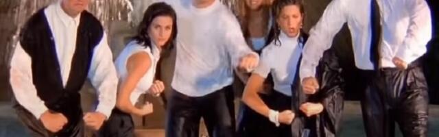 Scena iz "Prijatelja" nije iz scenarija: Čendler u čudu (VIDEO)