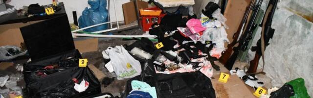 Poznati fitnes trener krio oružje za LIKVIDACIJE: Čitav ARSENAL (FOTO)