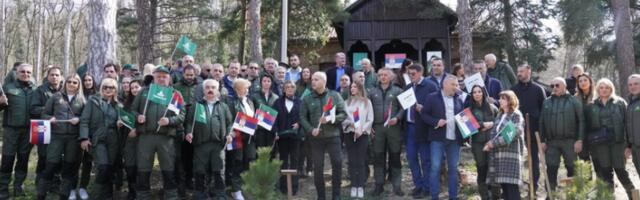 Садњом 79 борова Србијашуме обележило Међународни дан шума