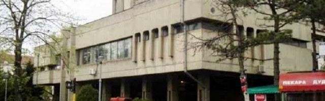 KRVAVO JUTRO U POŽAREVCU! Satarom tasta izudarao po glavi, telu i rukama!