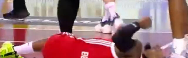 ZVEZDAŠI ZANEMELI Najveće pojačanje se previjalo od bolova, morao da napusti igru