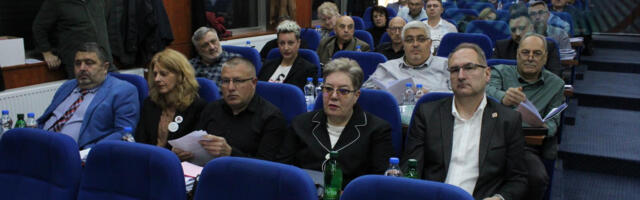 Cakić i Stojanović o jedinoj presudi bivšem grdonačelniku, konkursu za kulturu, lokalima grada. . .