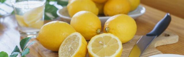Kad ovo vidite nikad je više nećete bacati: 10 genijalnih načina da iskoristite koru limuna u kući!