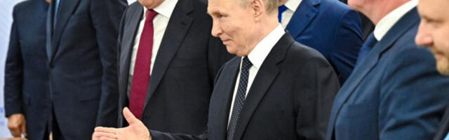 Путин: Никоме не намећемо своје ставове