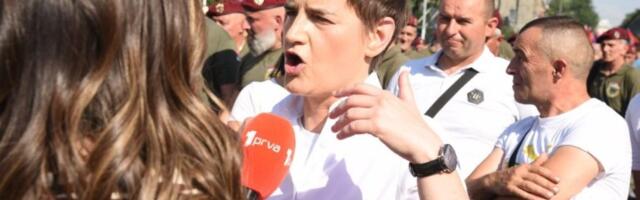 Brnabić: Građani koji pristižu na skup već poslali poruku da je Srbija jedna porodica