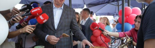 Vučić iz Lapova: Tek ćete videti , stide se sopstvene politike! (FOTO)