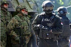 Председник наредио подизање борбене готовости Војске и полиције на највиши ниво