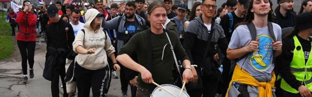 Studenti iz NS krenuli u trodnevnu šetnju do Loznice