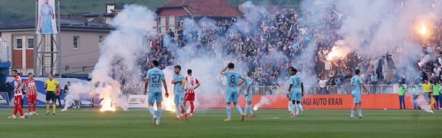 Haos i prekid u Novom Pazaru: Sudija odložio nastavak meča