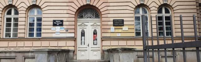 „Da li su profesori nacisti, fašisti i karakondžule?“: Deo profesora tri niške gimnazije podržao kolege iz „Sremca“, koji traže ostavku direktorke