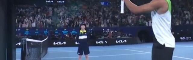 Đoković napustio teren, Alkaraz besneo na sudiju i čelnike AO: "To nije fer! Znaš na šta mislim?" (VIDEO)