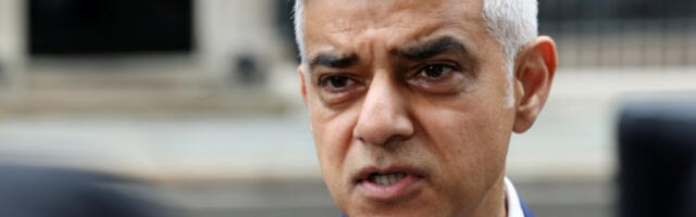 Кан британским дипломатама: Супротставите се Трамповим „лажима”