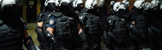 MUP: Prilikom intervencije u Kosjeriću jedan policajac dobio potres mozga