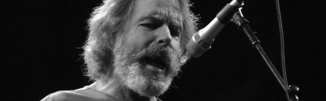 NAPUSTIO NAS JE SIMBOL JEDNOG VREMENA! Smrt legendarnog muzičara potresla ceo svet!