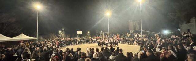 Folklor i humanost obojili nebo juga Srbije