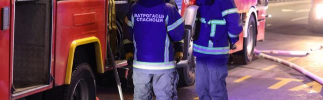 POŽAR NA NOVOM BEOGRADU: Vatra buknula ispred Crkve Svetog Dimitrija