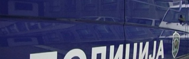 DETALJI UŽASA NA NOVOM BEOGRADU! Vladimir se posvađao sa suprugom, NAPISAO PORUKU NA ZIDU, a onda sišao u garažu i izbo se po rukama!