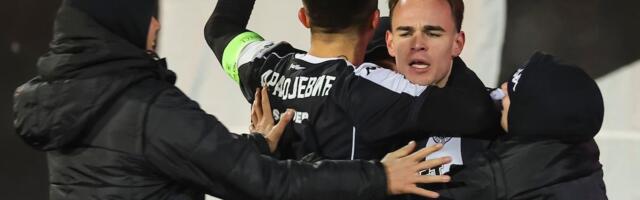 Od tišine do „eksplozije“ – kako je Stojaković probudio Nemanju Trifunovića (VIDEO)