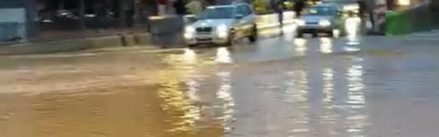 Poplave na Kosmetu: Odložen početak polugodišta, porodice hitno evakuisane, nema struje ni vode za piće