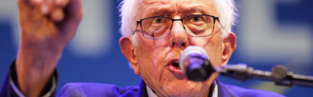 Сандерс: Трамп је опасна и ментално неуравнотежена особа