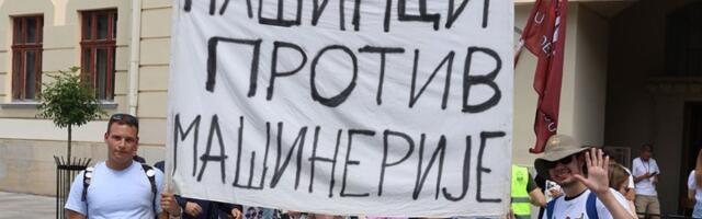 Studenti iz Čačka prikupljaju potpise za vanredne parlamentarne izbore