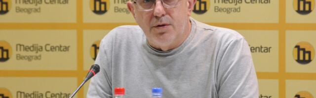 Švarm: Vučićev rejting pada, ako režim opstane od Srbije neće ostati kamen na kamenu