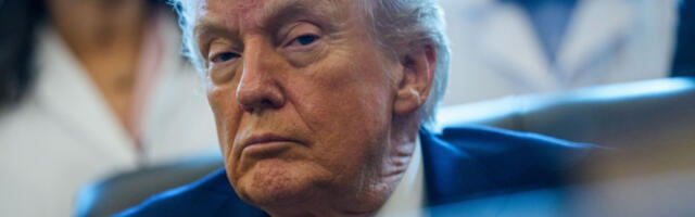 Трамп: Демократе стоје иза „афере Епстин“