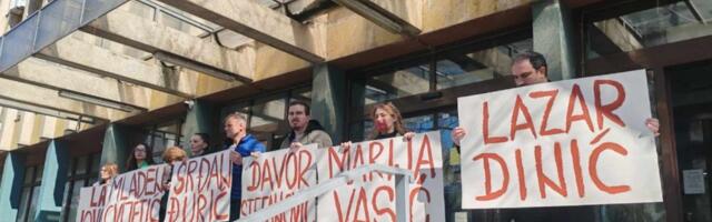 Skupovi podrške novosadskim aktivistima i sinu Milomira Jaćimovića danas ispred novosadskog suda