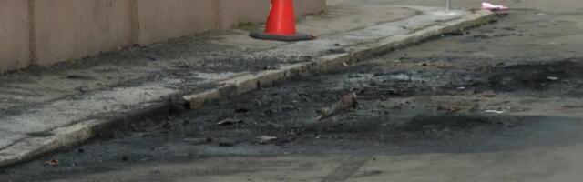 (VIDEO) ISTOJ PORODICI NA VOŽDOVCU TREĆI PUT ZAPALJEN AUTOMOBIL! Nadzorne kamere zabeležile sumnjivog muškarca: Komšije u strahu!