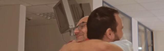 Aleksa podelio emotivnu sliku iz bolnice: Nakon rođenja sina, grli doktora "2. put dočekuješ našu decu neba"