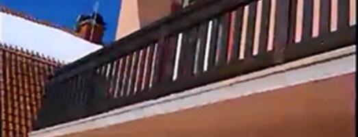"Prijatelj doneo paprike iz Makedonije, a struja je uključena u cenu!" Vlasniku stigla alarmantna poruka zbog čudnog mirisa iz apartmana, usledio potpuni obrt