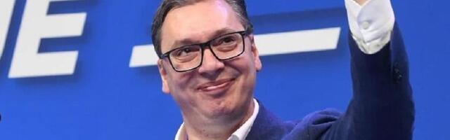 Instrukcije za skandiranje Vučiću u Kraljevu (FOTO)