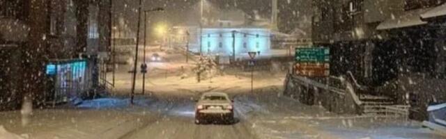 Proglašena vanredna u Sjenici – Snijeg pada gotovo 24 sata bez prestanka