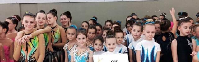 PARAĆINKE NA „EVITA KUPU“: Gimnastičarkama medalje iz Svilajnca (FOTO)