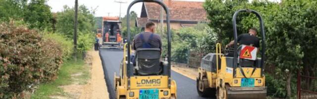 Asfaltirana Proleterska ulica u Opornici