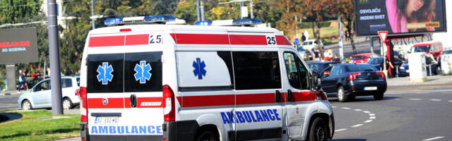AUTOMOBIL UDARIO DETE (11) U BEOGRADU Prevezeno je u bolnicu