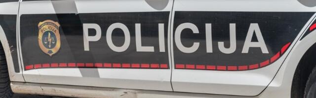 UŽAS Muškarac došao pred tuđu kuću i pretio KLANJEM!