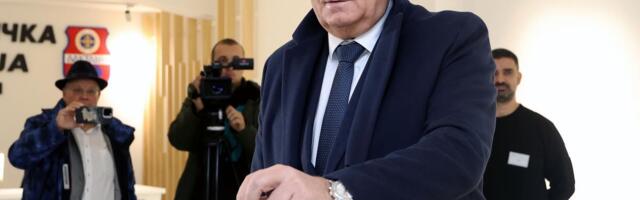 DODIK PORUČIO: Vučićeva odluka da ne učestvuje na samitu EU - zapadni Balkan je racionalna, državnička i posve razumljiva