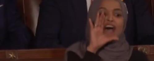 "LAGAO SI, UBIJALI STE AMERIKANCE" Demokrate izviždale Trampa tokom njegovog govora o imigracionoj politici SAD! Ilhan Omar bila NAJGLASNIJA (FOTO/VIDEO)